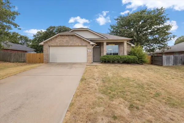386 Molly Lane, Lindale, TX 75771