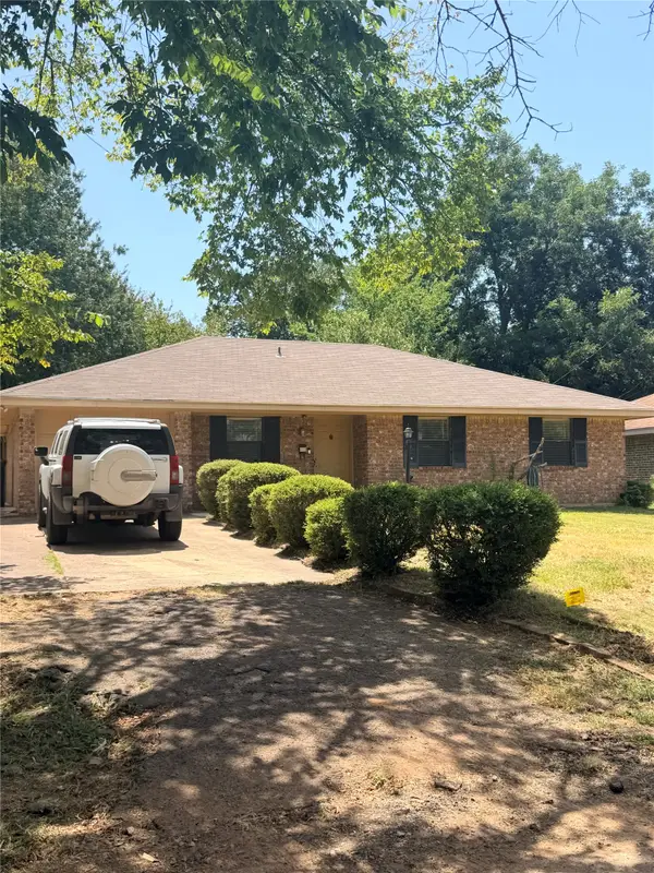2125 Graham Street, Paris, TX 75460