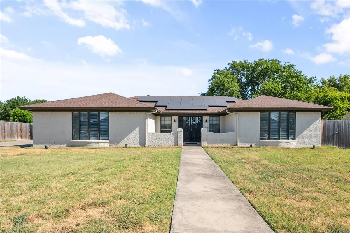 108 Haywood Drive, Benbrook, TX 76126 - #1