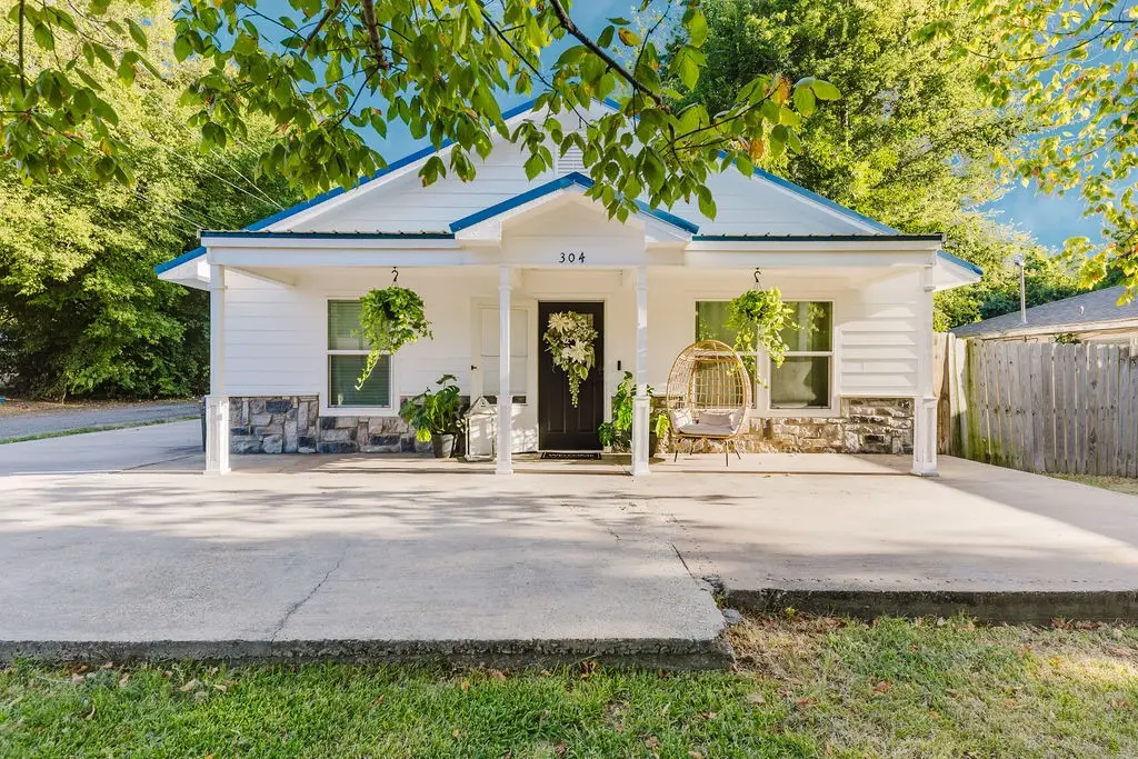 304 Jarbo Street, Sulphur Springs, TX 75482 - #1