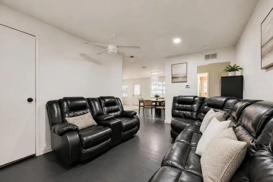 408 Ruby Road, Grand Prairie, TX 75050 - #3