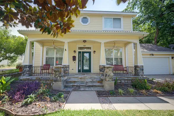 807 Barnes Street, McKinney, TX 75069