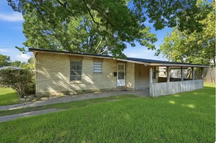 636 S Andrews Avenue, Sherman, TX 75090 - #1