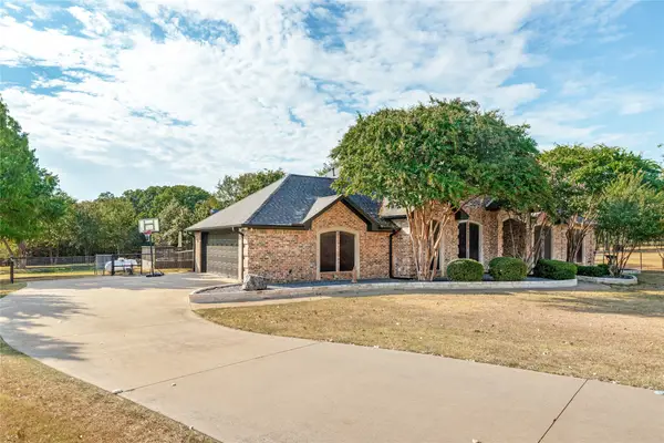 4291 Indian Paint Trail, Aubrey, TX 76227