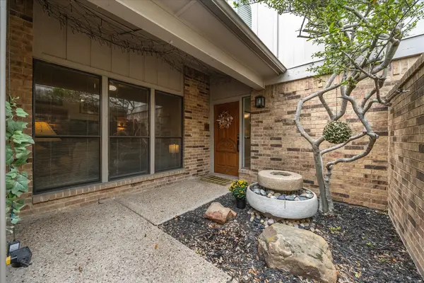 12277 Montego Plaza, Dallas, TX 75230