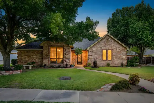 990 Oak Ridge Drive, Keller, TX 76248