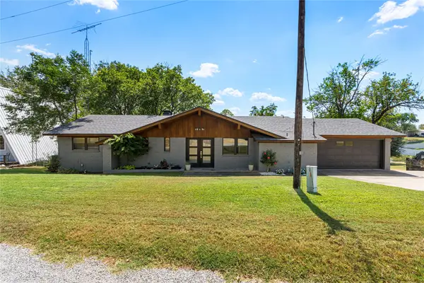 80 Bayside Circle, Gainesville, TX 76240