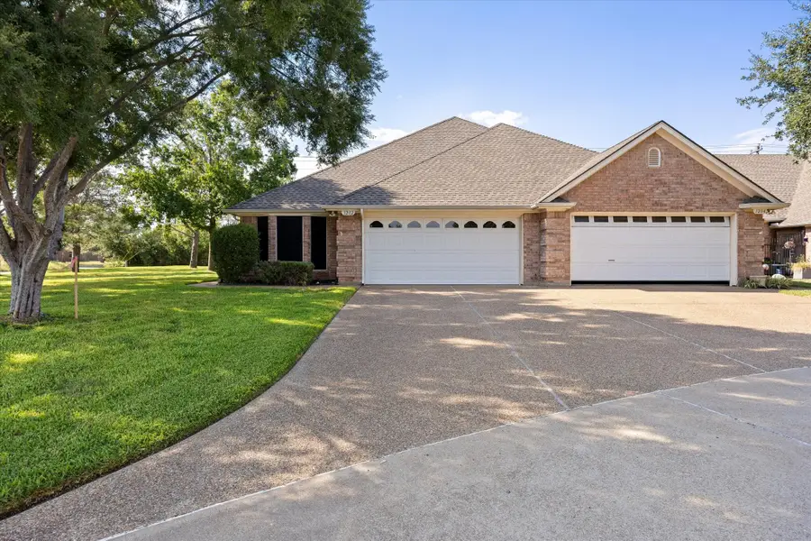 1202 Henard Lane, Granbury, TX 76048 - #2