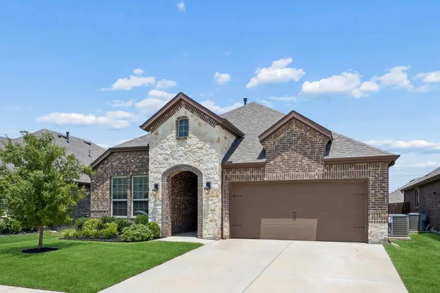 11233 Gold Pan Trail, Aubrey, TX 76227 - #2