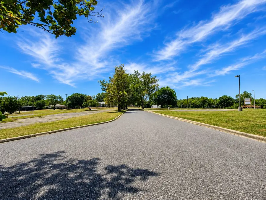 105 Memorial Drive, Denison, TX 75020 - #3