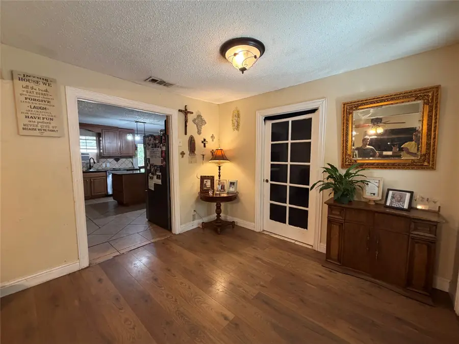 1333 Springlake Drive, Dallas, TX 75217 - #2