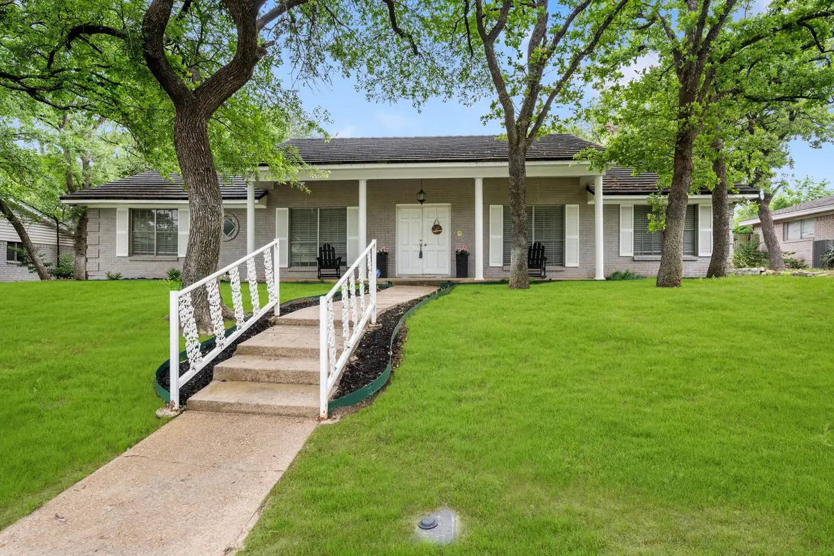 1804 W Cedar Elm Drive, Arlington, TX 76012 - #1