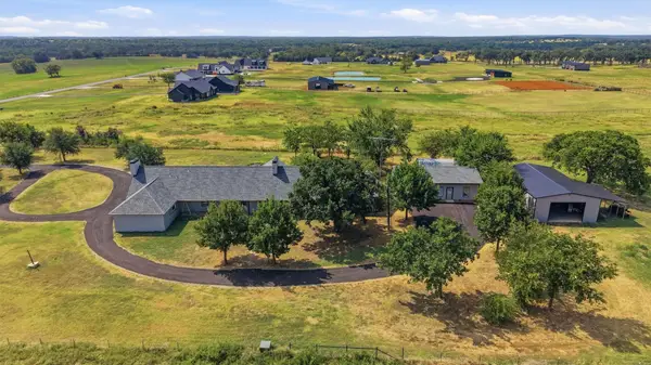 705 Club Lake Road, Whitesboro, TX 76273