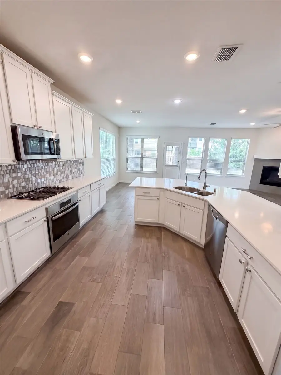 1421 Prairie Lake Court, Carrollton, TX 75010 - #2