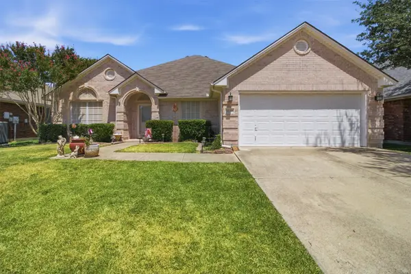 1112 Badbury Lane, Grand Prairie, TX 75052