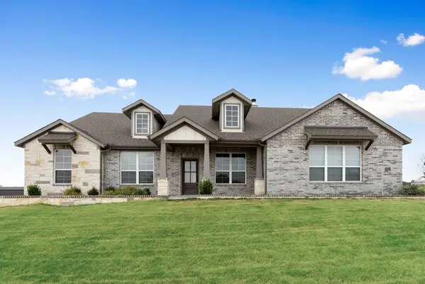 6016 Ember Crest Drive, Weatherford, TX 76085