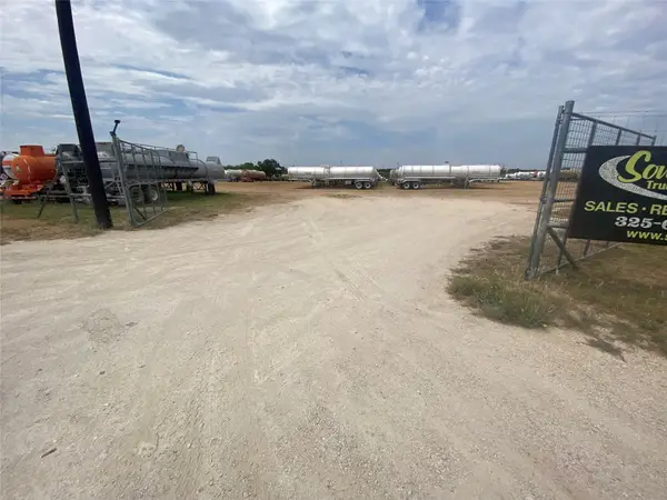 8306 I-20, Clyde, TX 79510