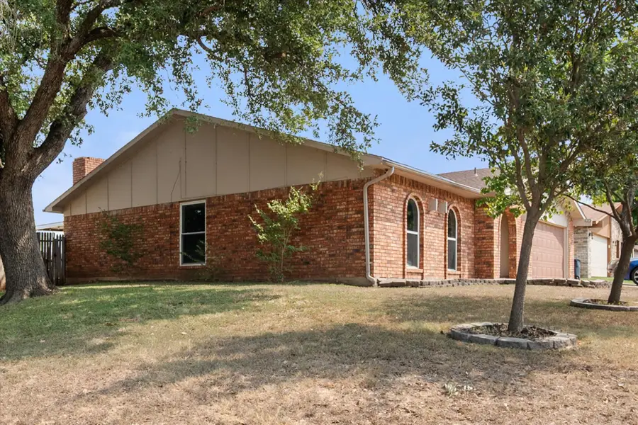 7501 Weatherwood Court, Fort Worth, TX 76133 - #2