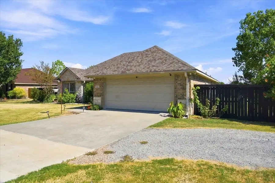 104 Butler Street, Savoy, TX 75479 - #3