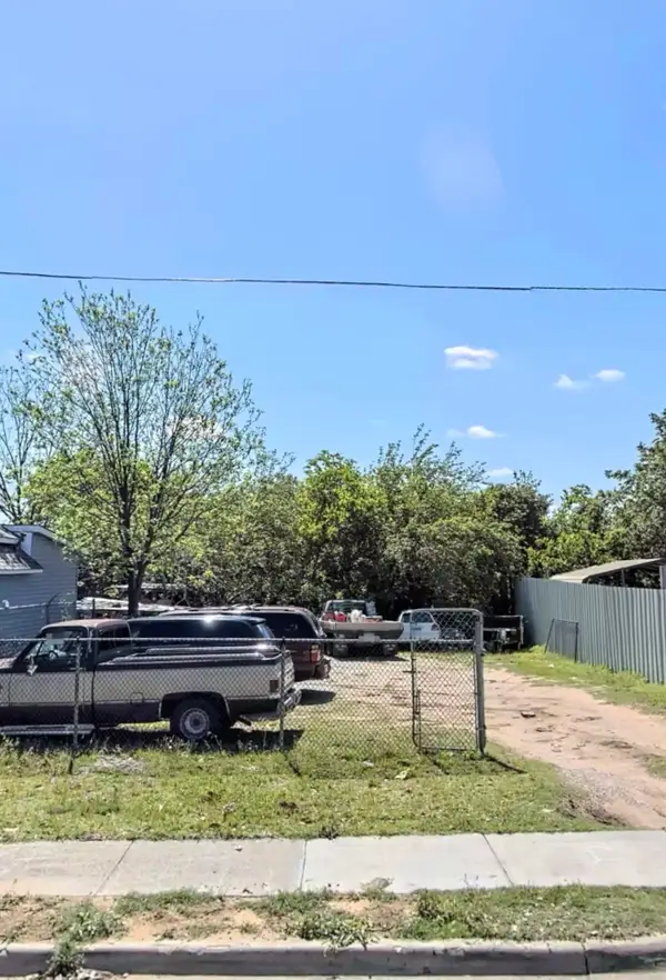 4342 Spring Avenue, Dallas, TX 75210