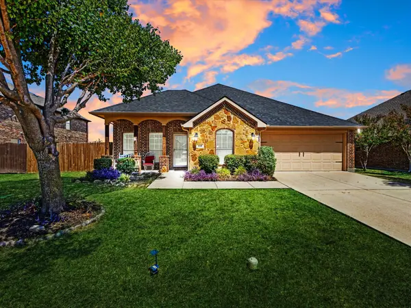 113 Holly Street, Waxahachie, TX 75165