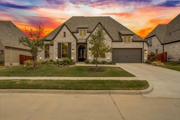 4112 Buffalo Clover Drive, Aubrey, TX 76227