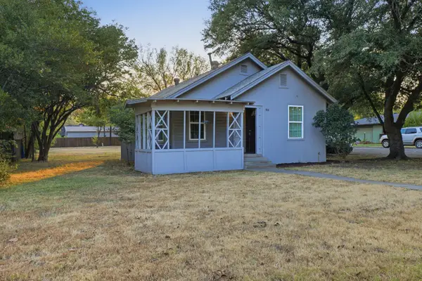 908 Forrest Avenue, Cleburne, TX 76033
