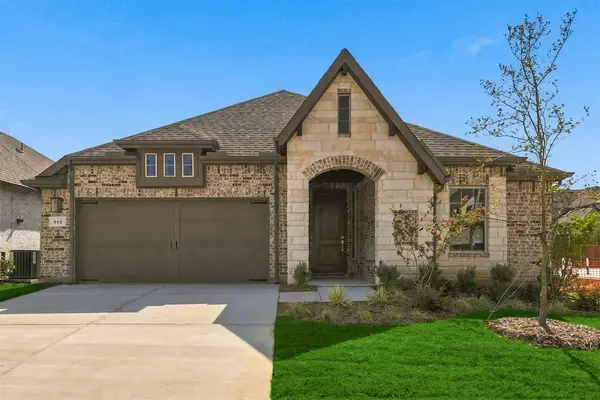 944 Alberta Spruce Road, Fort Worth, TX 76247