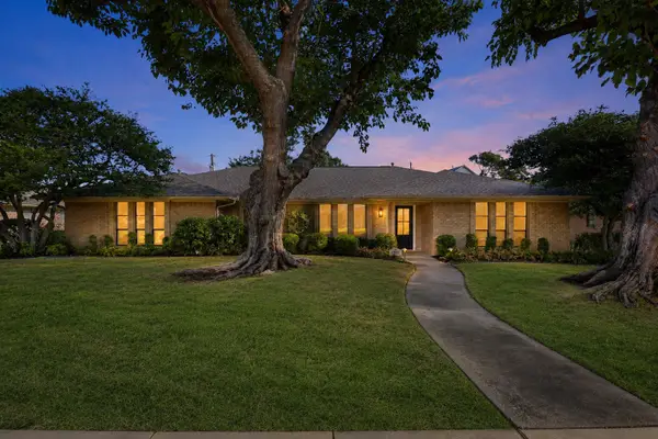 1905 Midcrest Drive, Plano, TX 75075