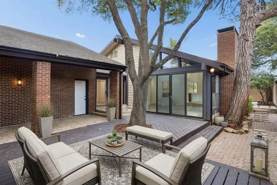 3704 Millswood Drive, Irving, TX 75062 - #2
