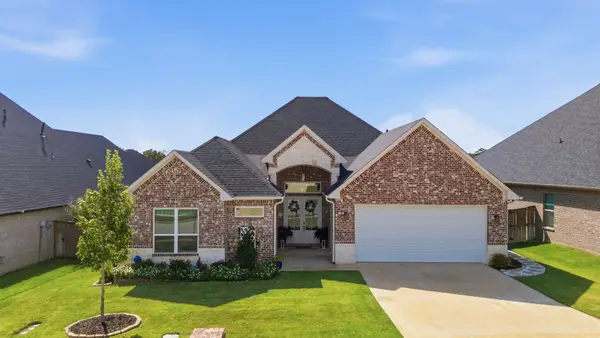 7271 Rolling Acres Place, Tyler, TX 75707