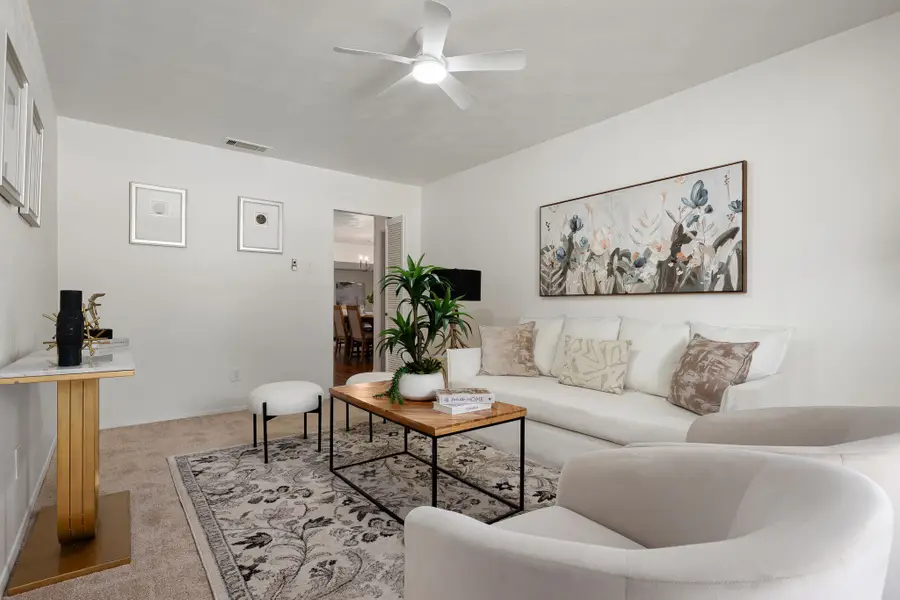 202 E Kenwood Drive, Garland, TX 75041 - #2