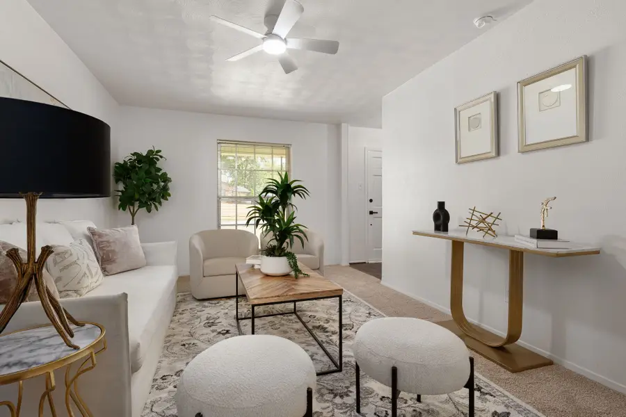 202 E Kenwood Drive, Garland, TX 75041 - #3
