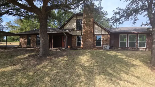 457 Shady Oak Drive, Weatherford, TX 76087