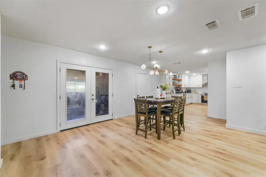2108 Meadow Lark, Irving, TX 75060 - #2