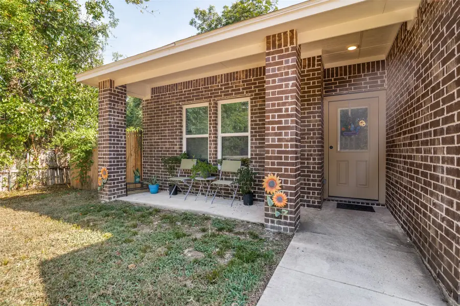 700 E Hickory Street, Kaufman, TX 75142 - #3