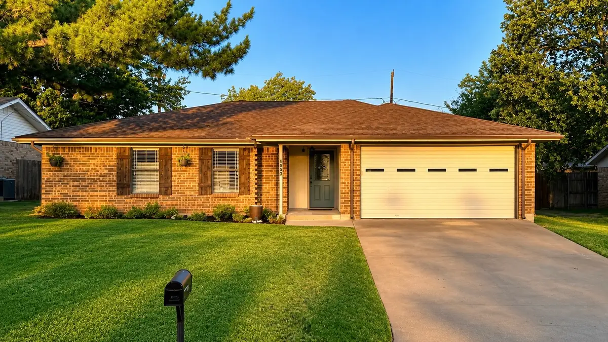1402 Preston Trail Court, Graham, TX 76450 - #1