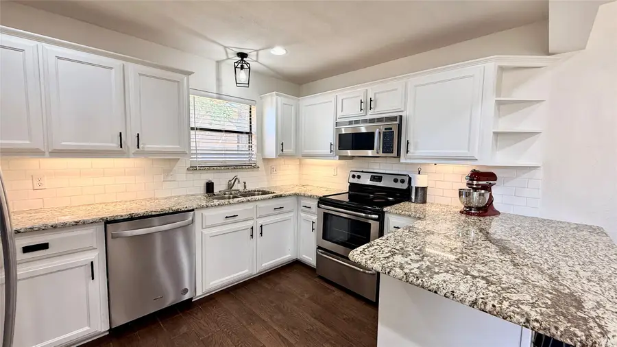 1402 Preston Trail Court, Graham, TX 76450 - #2