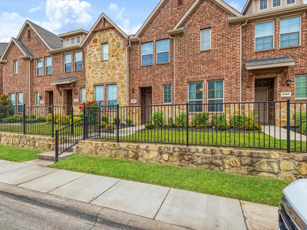 1913 Buffalo Hill Drive, Mesquite, TX 75149 - #1