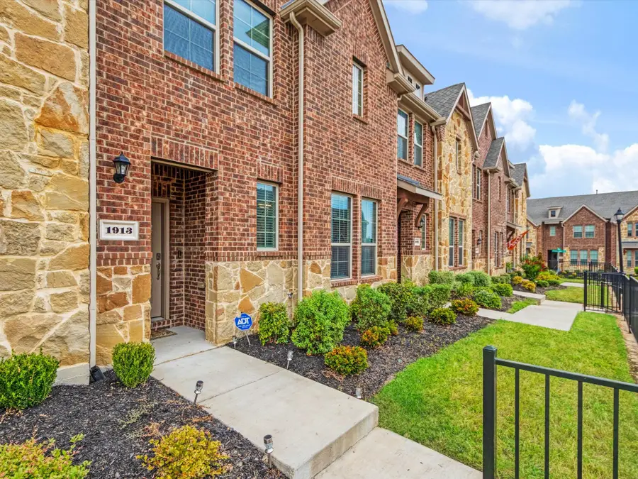 1913 Buffalo Hill Drive, Mesquite, TX 75149 - #3