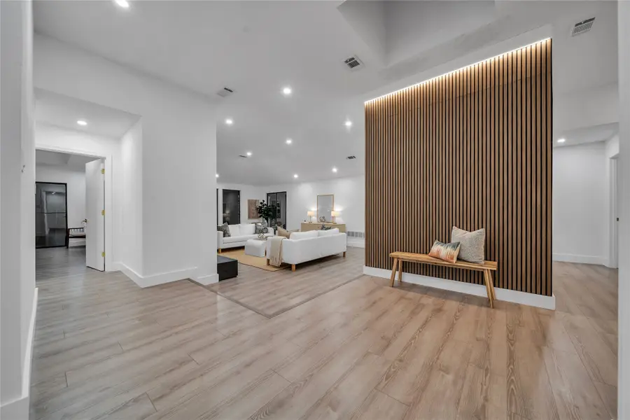 7001 Rocky Top Circle, Dallas, TX 75252 - #3