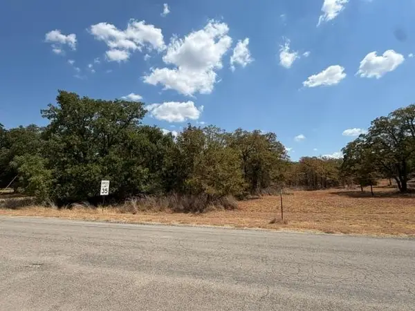 242 Nocona Drive, Nocona, TX 76255
