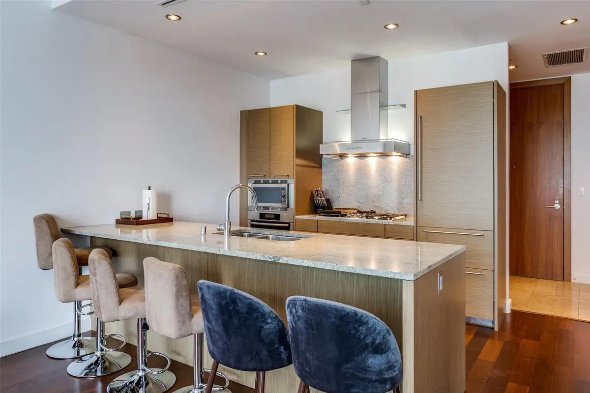2900 Mckinnon Street #402, Dallas, TX 75201 - #1