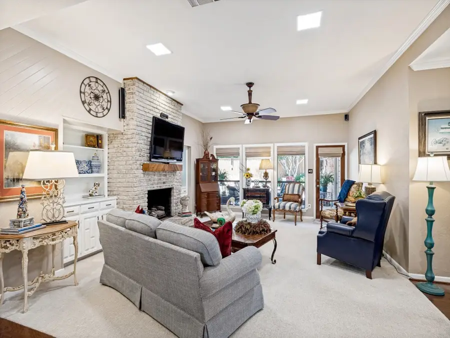 3801 Graphic Place, Plano, TX 75075 - #2