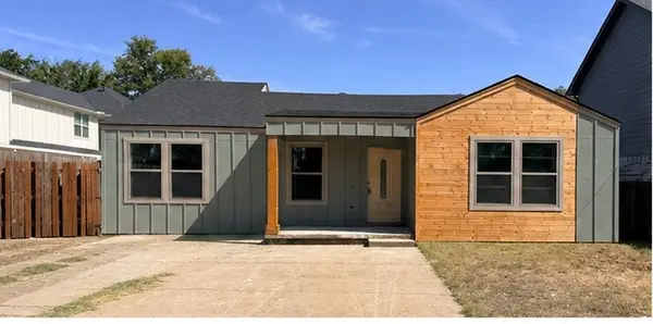107 W Rogers Street, Arlington, TX 76011