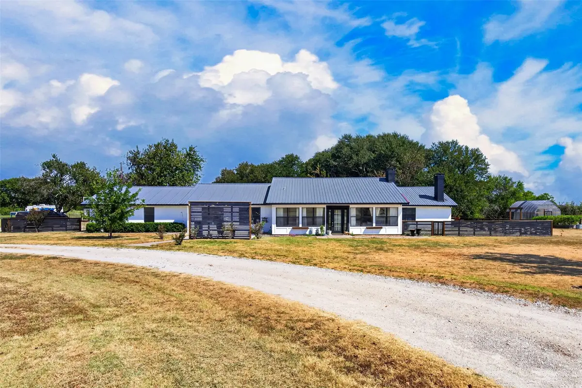 424 Fm 1563, Wolfe City, TX 75496 - #1