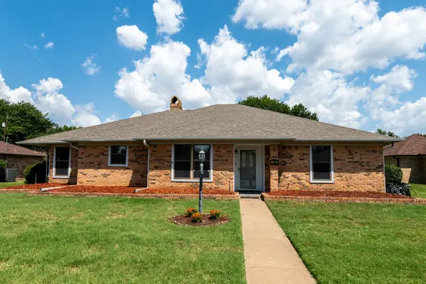 104 Cedar Springs Boulevard, Sulphur Springs, TX 75482