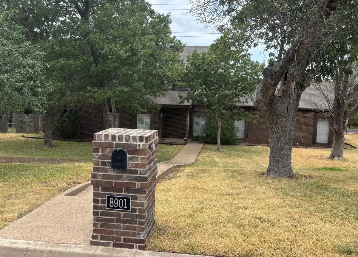 8901 Raven Drive, Woodway, TX 76712 - #1