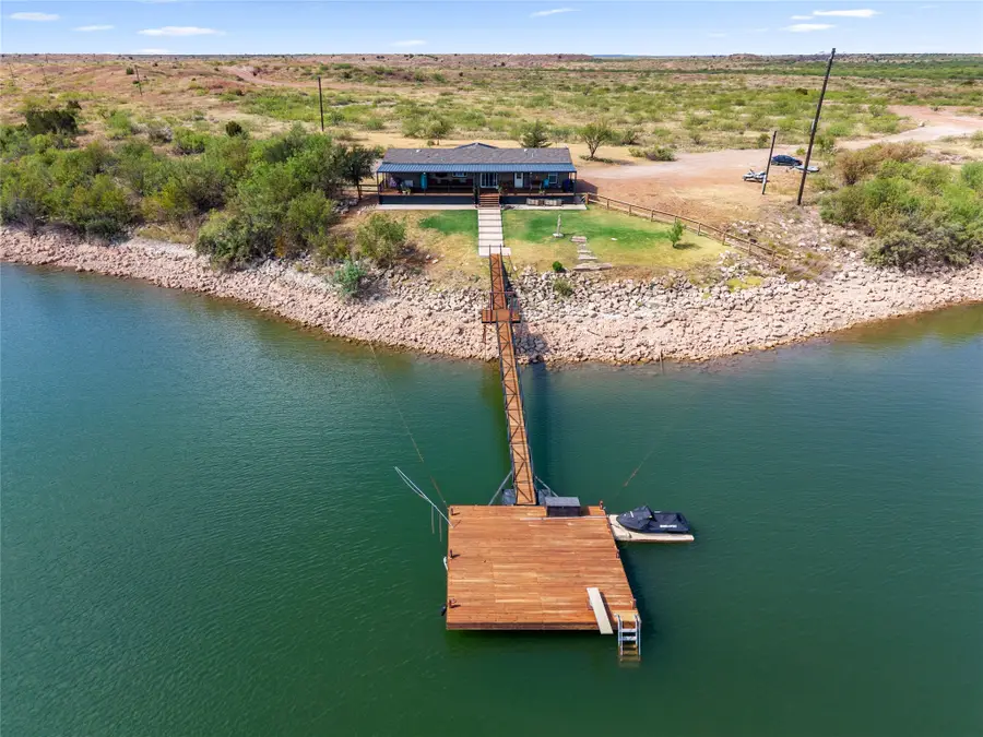 606 W Moonshine Road, Seymour, TX 76380 - #3