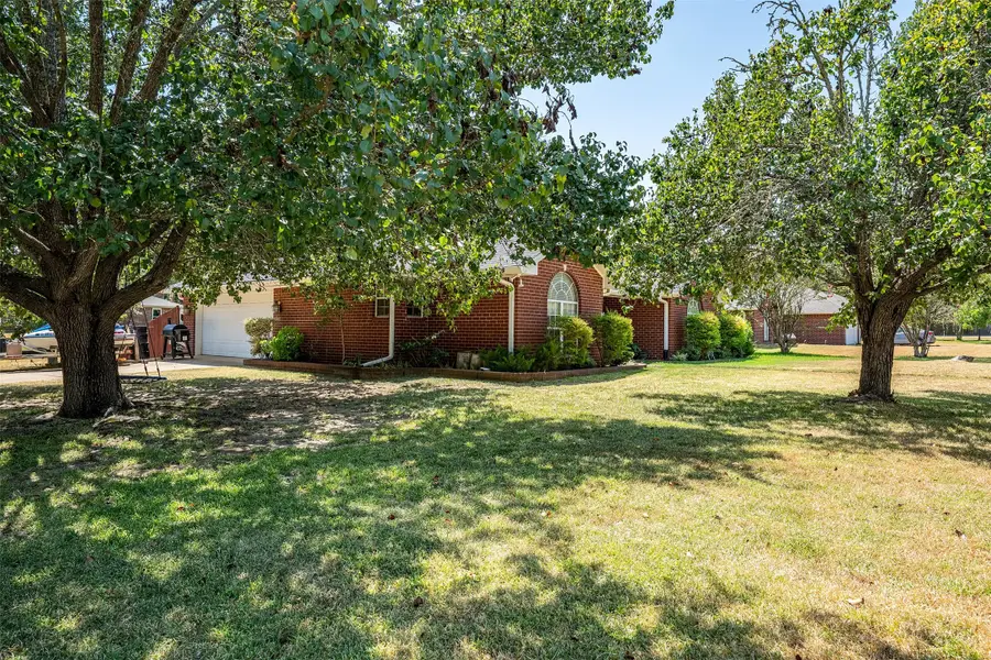 310 Linda Lane, Lindale, TX 75771 - #2